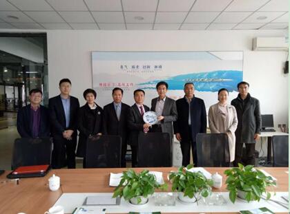 嘉兴市嘉兴港区开发建设管理委员会主任石云良一行考察北京佳华智联公司3