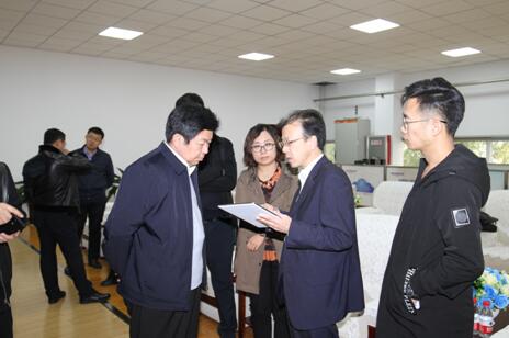 鄂尔多斯市环境保护局领导考察佳华科技大气监测技术5
