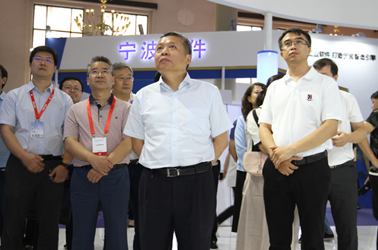 佳华科技惊艳亮相第二十二届中国国际软件博览会2