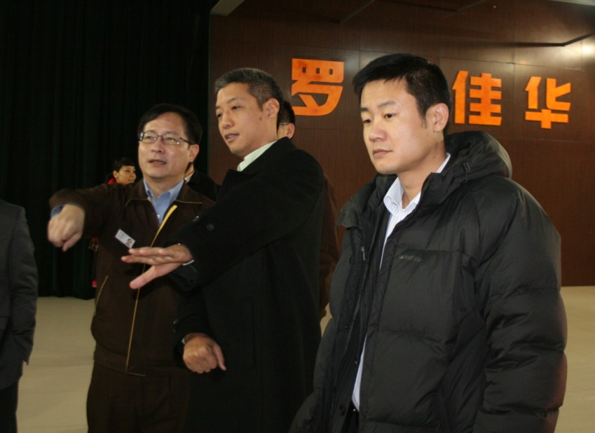 中星微电子总裁金兆玮参观佳华科技