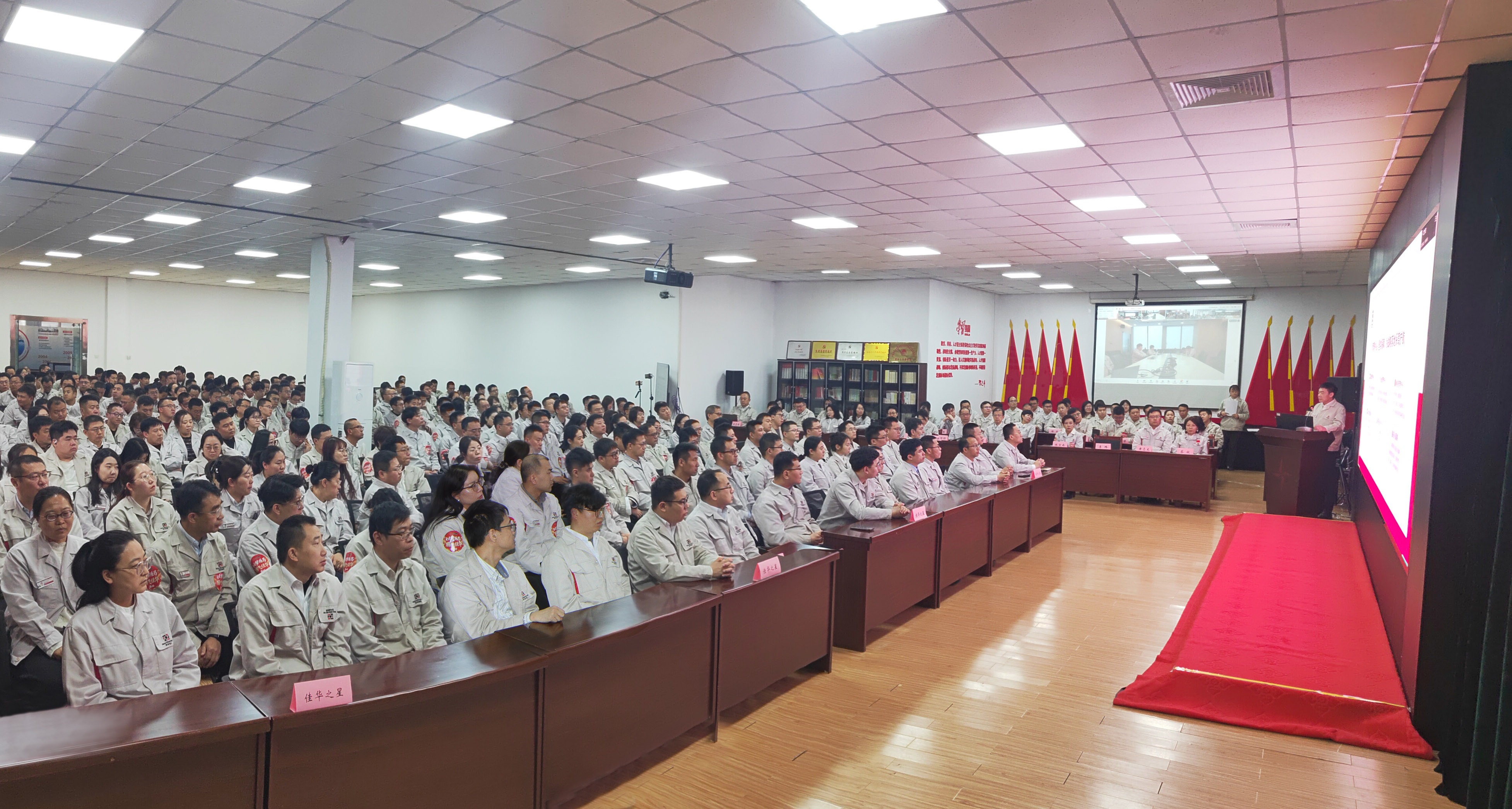 49eb97d1c5784f32ca5e036d10c0105a.jpg 49eb97d1c5784f32ca5e036d10c0105a.jpg