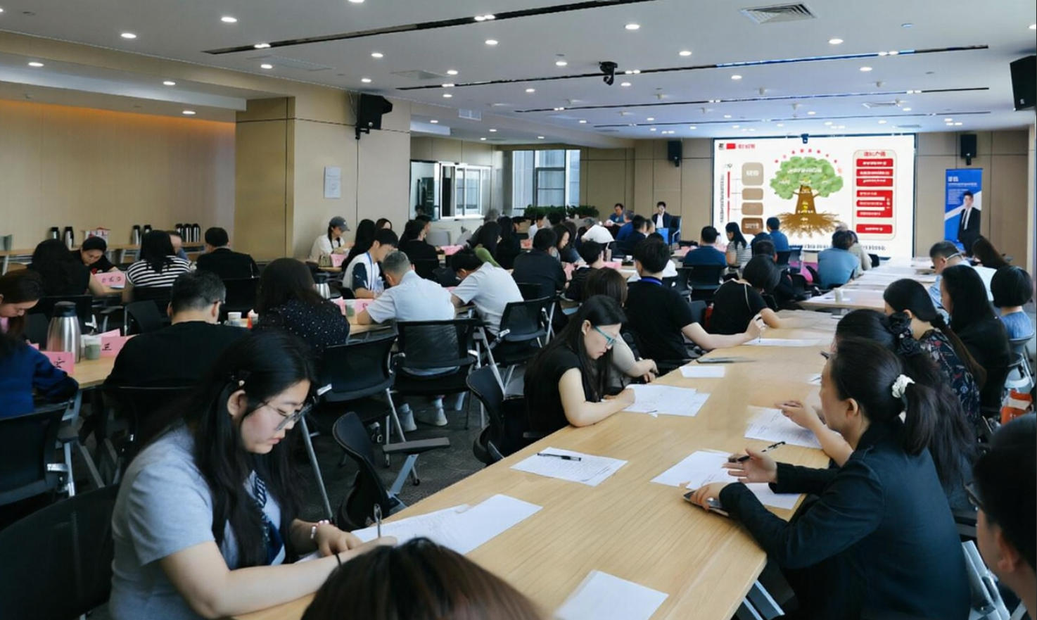 微精灵图片_20260608105746.jpg 微精灵图片_20260608105746.jpg
